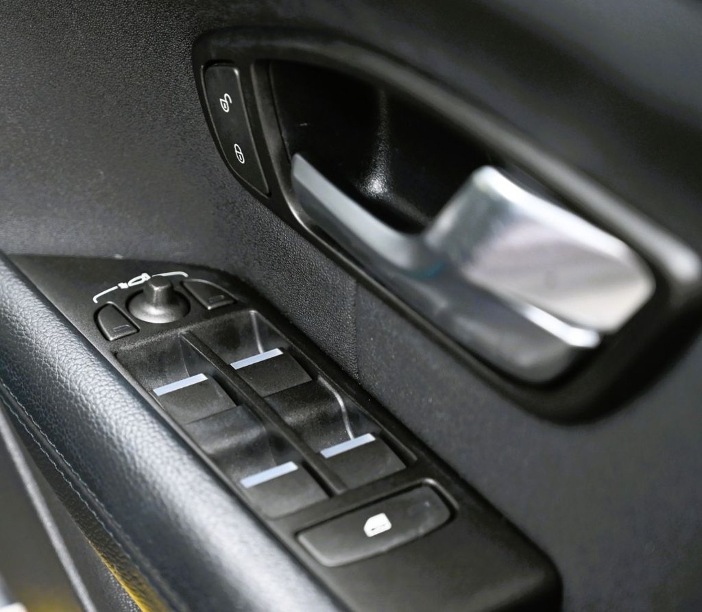 Used Land Rover Range Rover Evoque 2017 for sale - 77765591: Photo 24