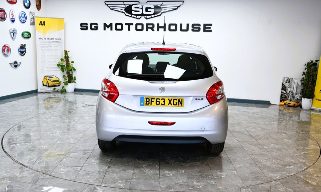 Used Peugeot 208 2013 for sale - 77748267: Photo 10