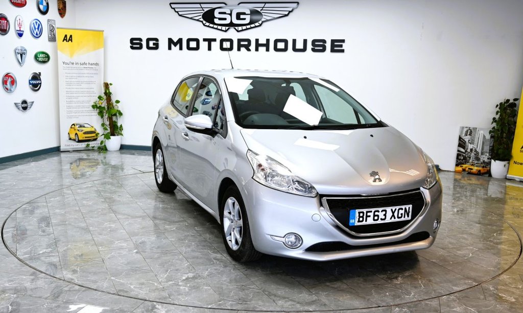 Used Peugeot 208 2013 for sale - 77748267: Photo 11
