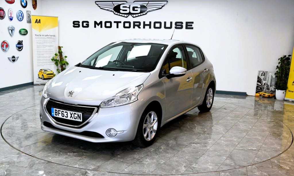 Used Peugeot 208 2013 for sale - 77748267: Photo 14