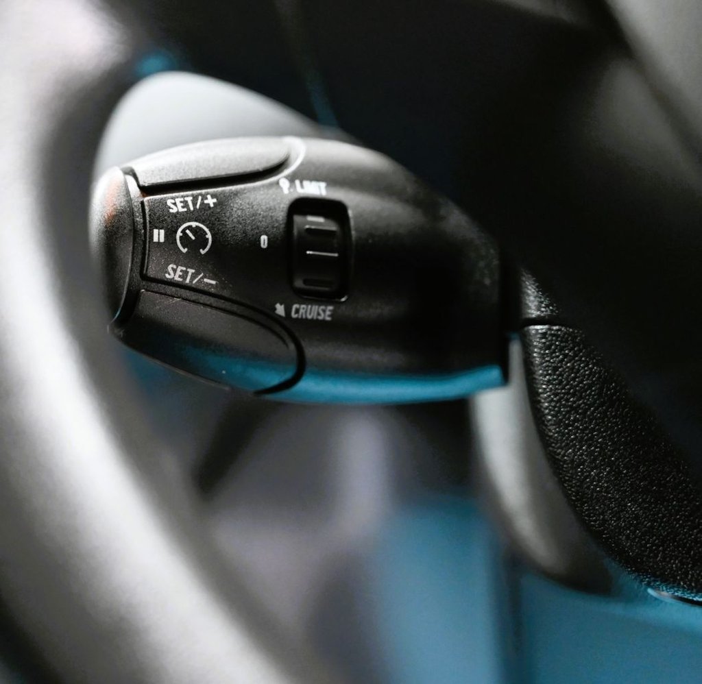 Used Peugeot 208 2013 for sale - 77748267: Photo 18