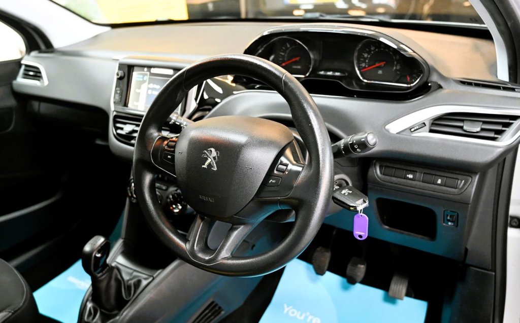 Used Peugeot 208 2013 for sale - 77748267: Photo 23