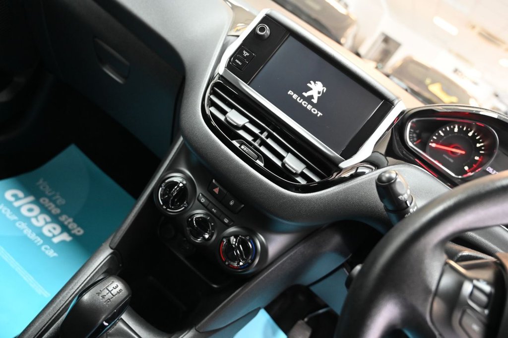 Used Peugeot 208 2013 for sale - 77748267: Photo 27