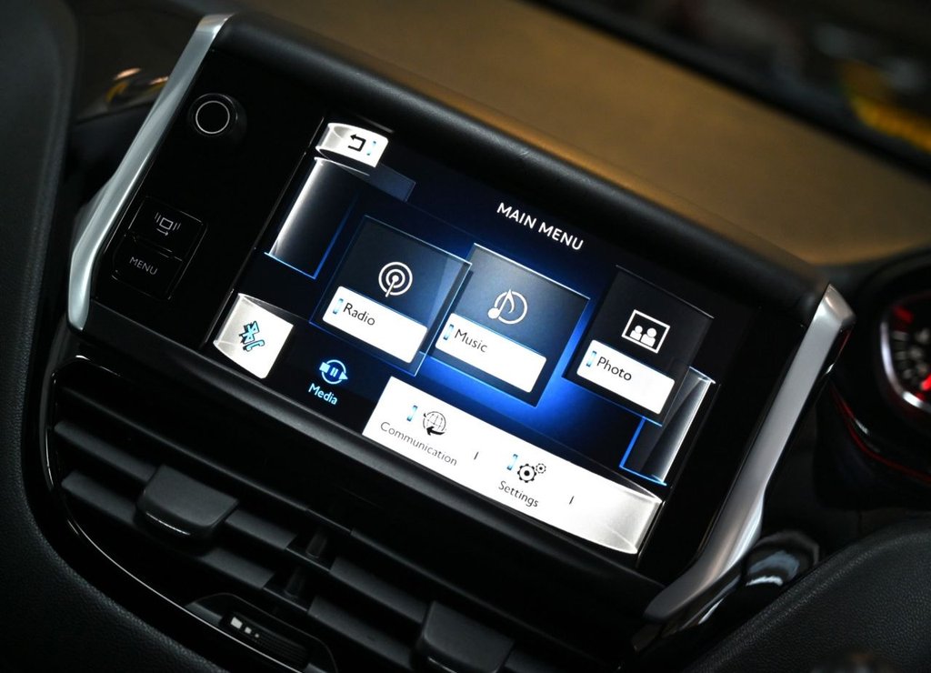 Used Peugeot 208 2013 for sale - 77748267: Photo 5