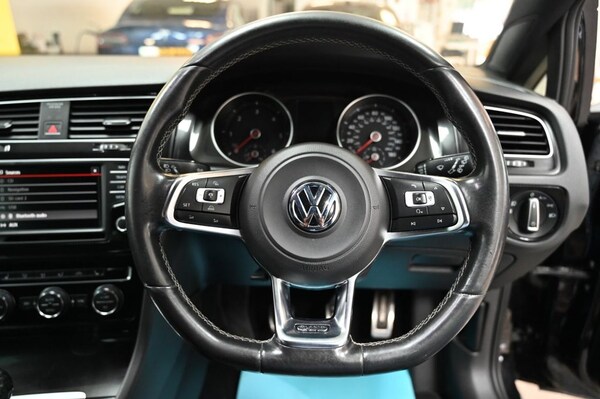 Used Volkswagen Golf 2015 for sale - 76261409: Photo 11