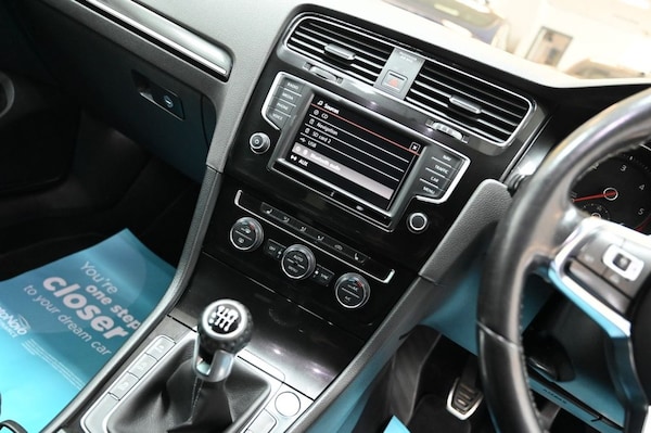 Used Volkswagen Golf 2015 for sale - 76261409: Photo 25