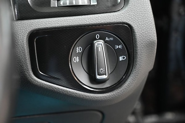Used Volkswagen Golf 2015 for sale - 76261409: Photo 28