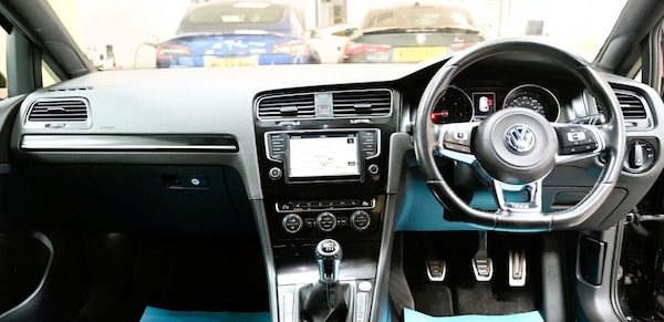 Used Volkswagen Golf 2015 for sale - 76261409: Photo 3
