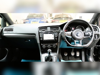 Used Volkswagen Golf 2015 for sale - 76261409: Photo 3