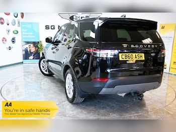 Used Land Rover Discovery 2017 for sale - 78762357: Photo