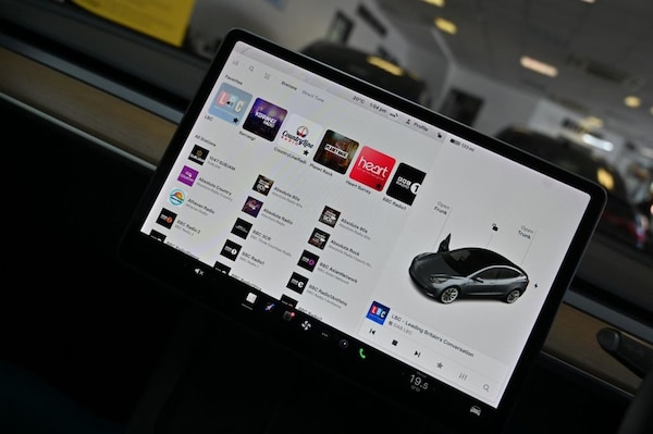 Used Tesla Model 3 2021 for sale - 76261336: Photo 12