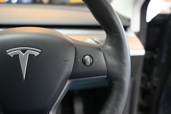 Used Tesla Model 3 2021 for sale - 76261336: Photo 16