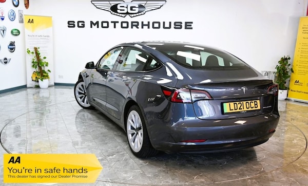 Used Tesla Model 3 2021 for sale - 76261336: Photo 2