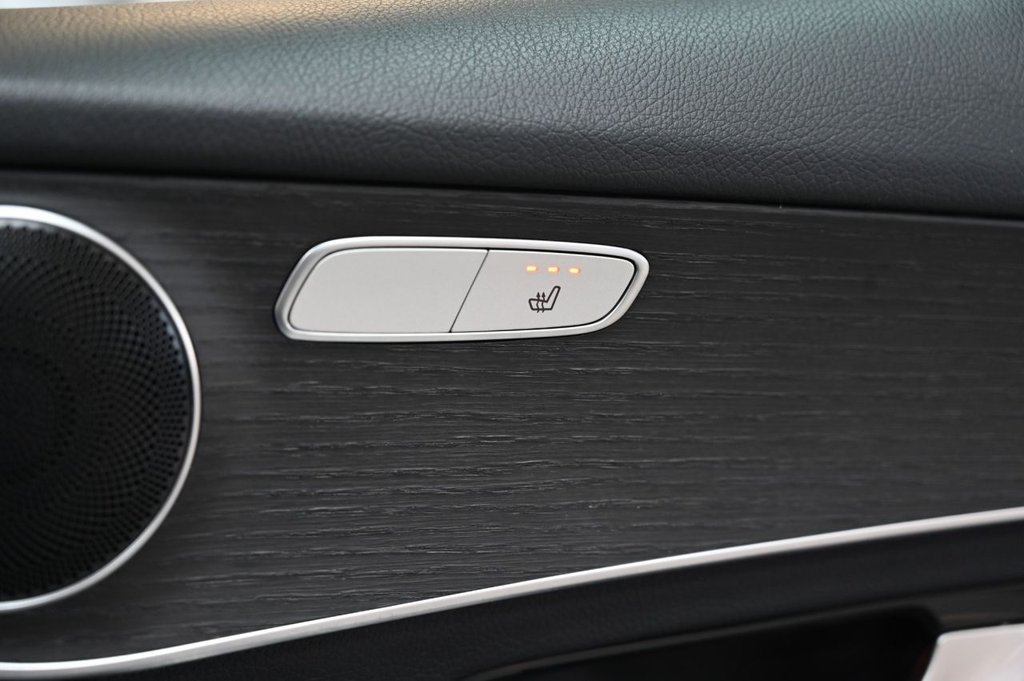 Used Mercedes-Benz GLC 2019 for sale - 76520596: Photo 12