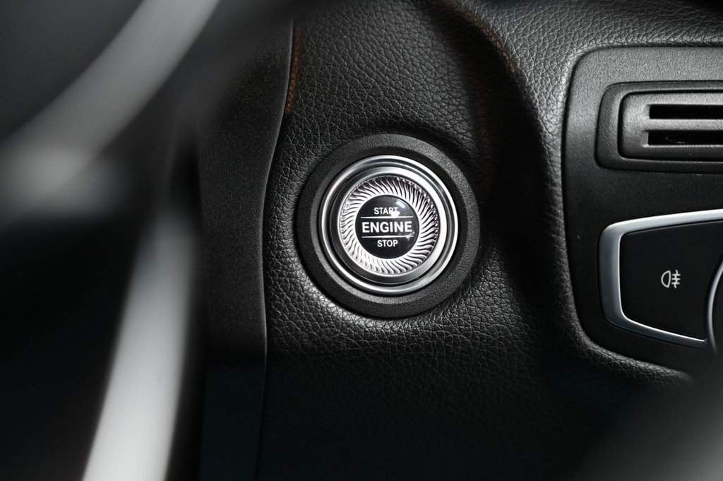 Used Mercedes-Benz GLC 2019 for sale - 76520596: Photo 15