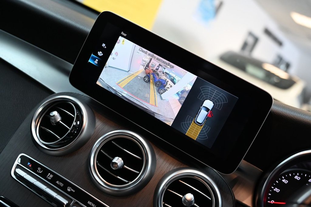 Used Mercedes-Benz GLC 2019 for sale - 76520596: Photo 6