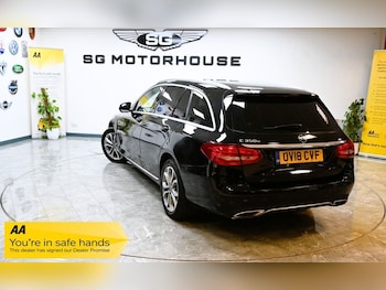 Used Mercedes-Benz C Class 2018 for sale - 76417852: Photo