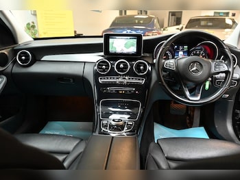 Used Mercedes-Benz C Class 2018 for sale - 76417852: Photo