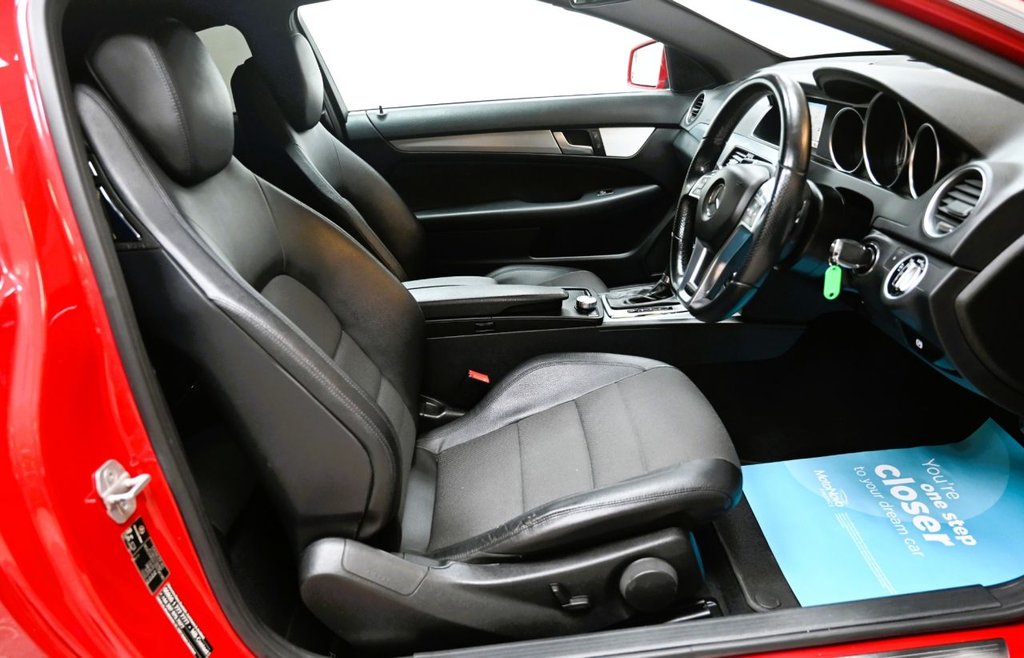 Used Mercedes-Benz C Class 2013 for sale - 77205485: Photo 4