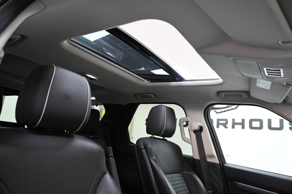 Used Land Rover Discovery 2017 for sale - 77885025: Photo 16