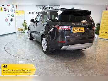 Used Land Rover Discovery 2017 for sale - 77885025: Photo