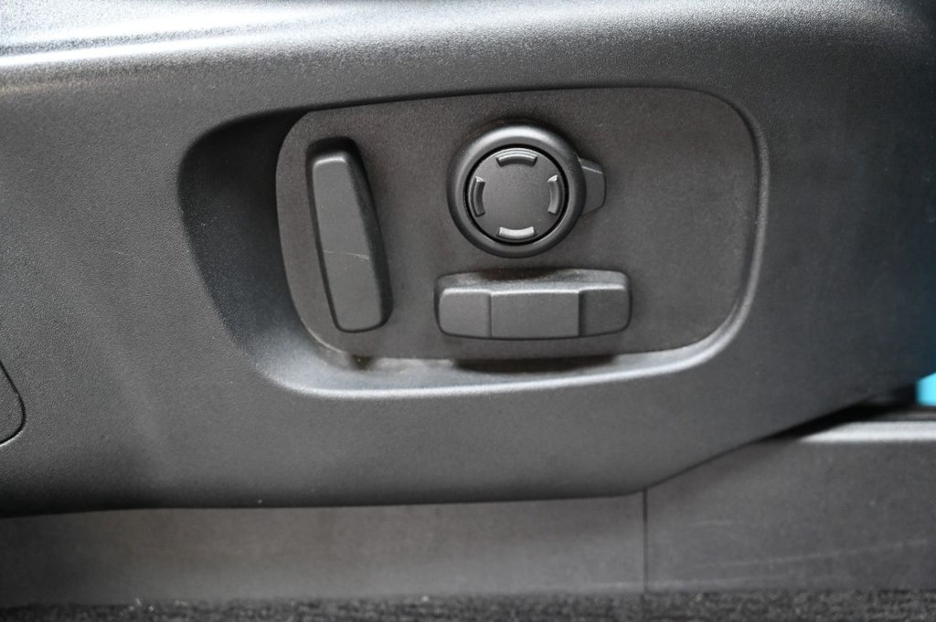 Used Land Rover Discovery 2017 for sale - 77885025: Photo 38