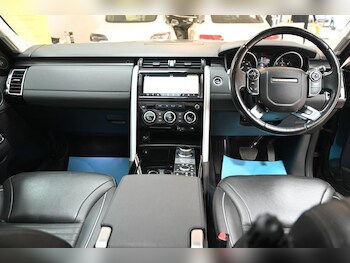 Used Land Rover Discovery 2017 for sale - 77885025: Photo