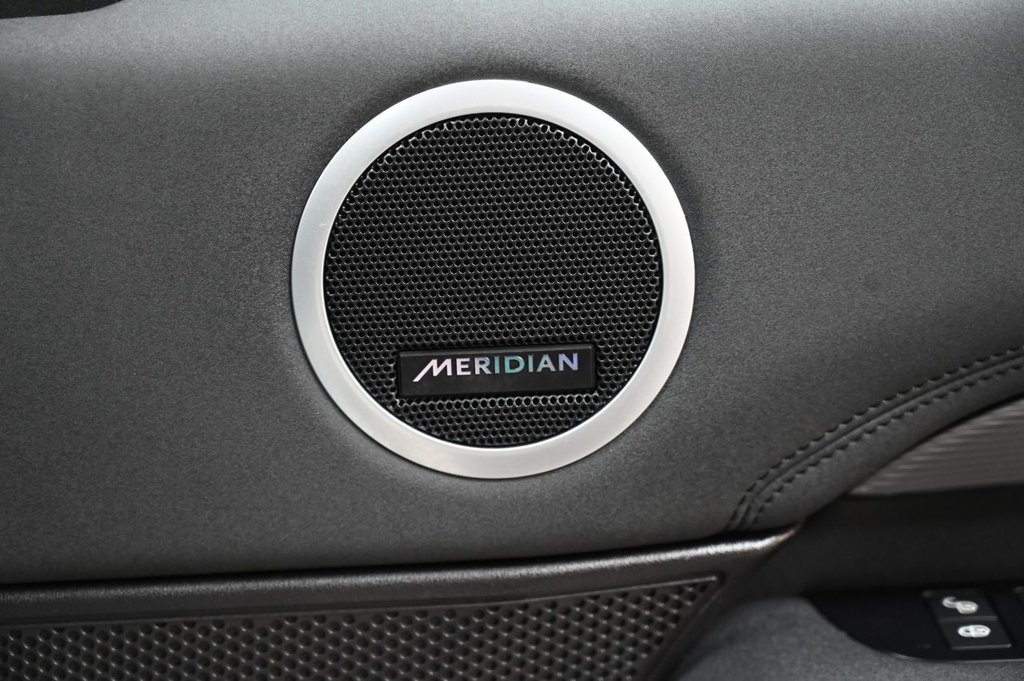 Used Land Rover Discovery 2017 for sale - 77885025: Photo 6