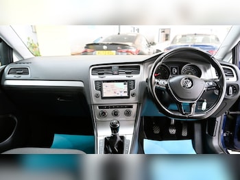Used Volkswagen Golf 2016 for sale - 75528035: Photo