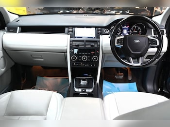 Used Land Rover Discovery Sport 2016 for sale - 78387217: Photo