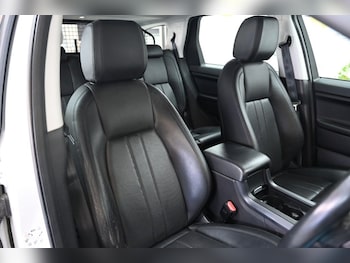 Used Land Rover Discovery Sport 2016 for sale - 78463590: Photo