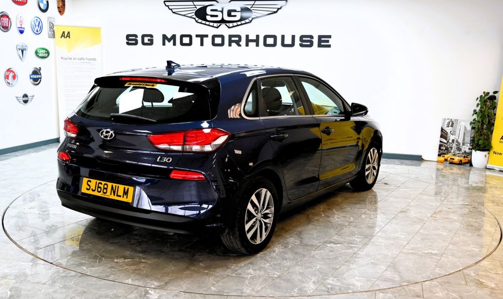 Used Hyundai i30 2018 for sale - 77885085: Photo 12