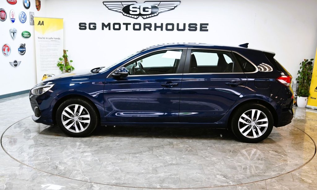 Used Hyundai i30 2018 for sale - 77885085: Photo 9