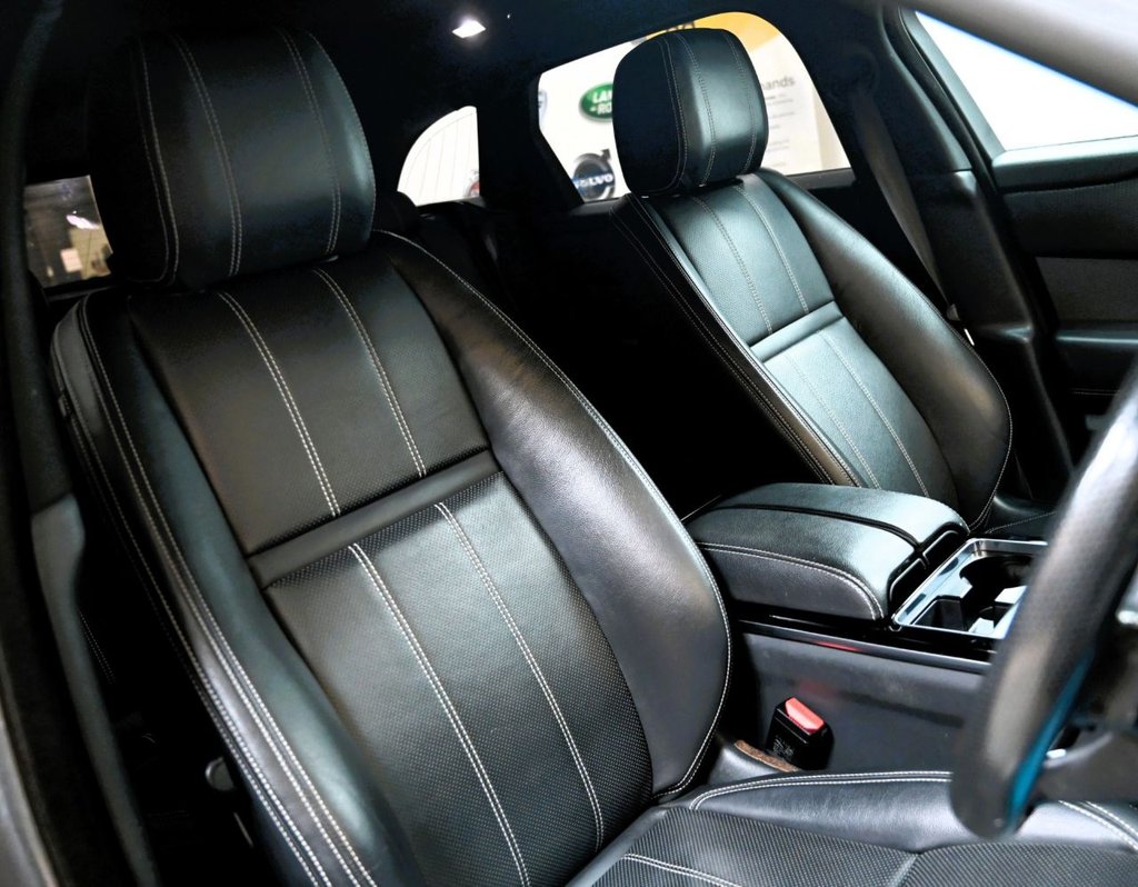 Used Land Rover Range Rover Velar 2017 for sale - 77372880: Photo 4