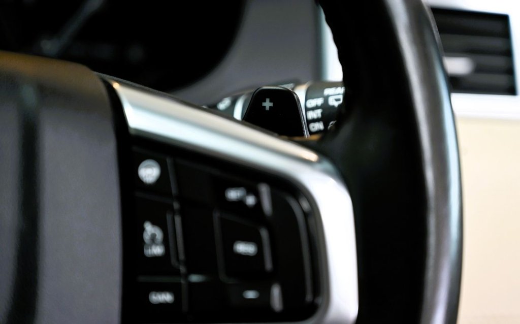 Used Land Rover Discovery Sport 2015 for sale - 77792518: Photo 32