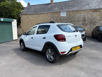 Used Dacia Sandero Stepway 2018 for sale - 78523335: Photo