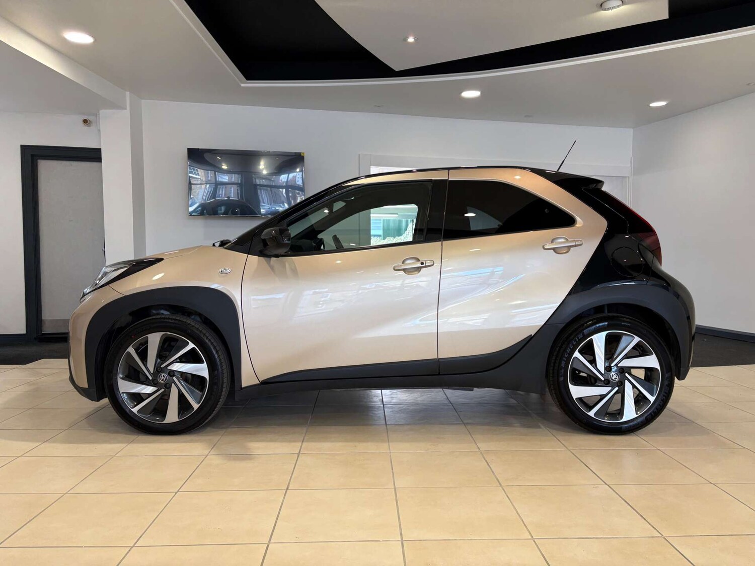 Used Toyota Aygo X 2023 for sale - 78166716: Photo 10