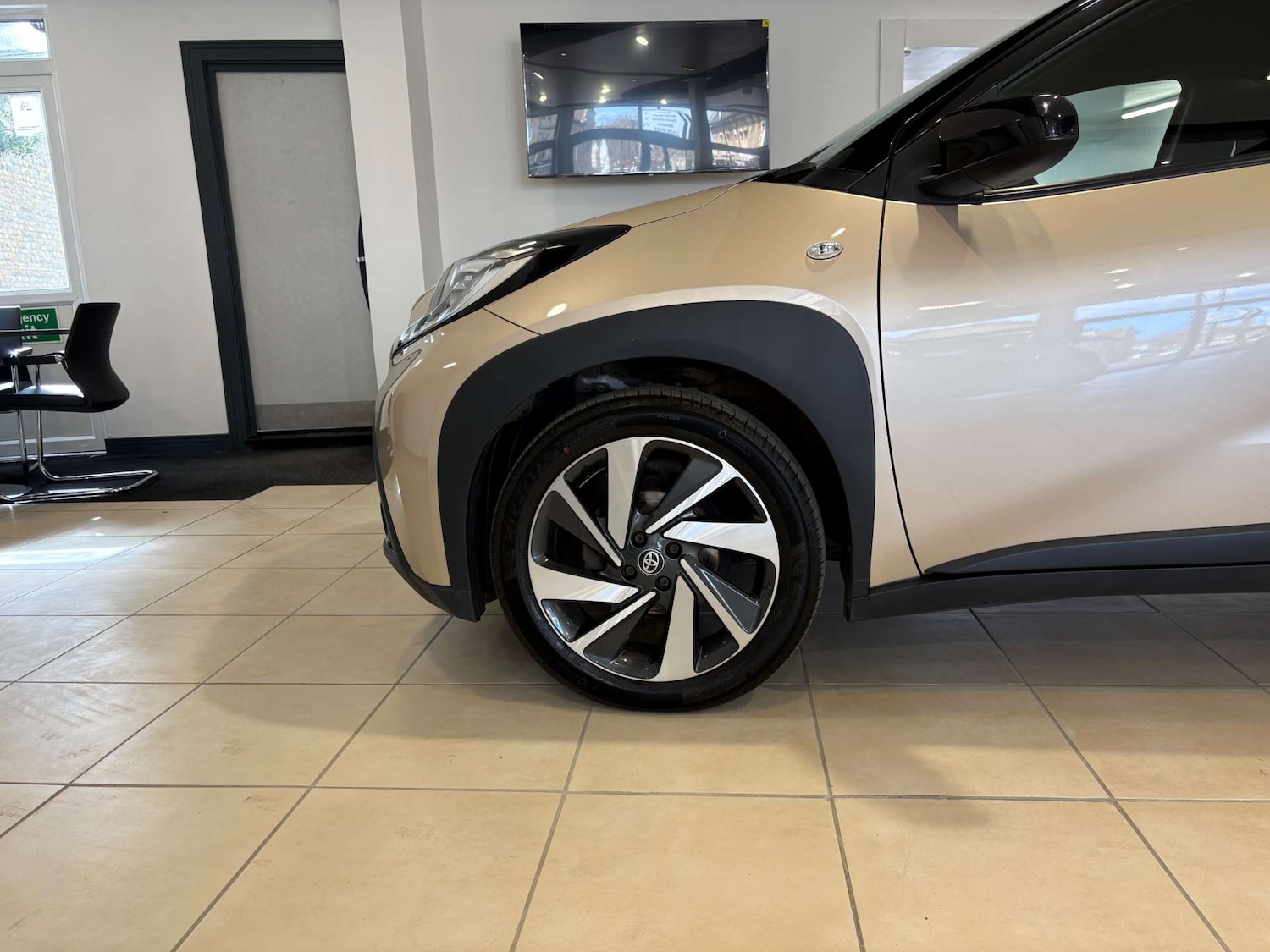 Used Toyota Aygo X 2023 for sale - 78166716: Photo 5