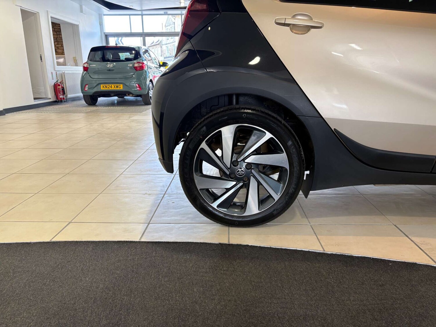 Used Toyota Aygo X 2023 for sale - 78166716: Photo 6