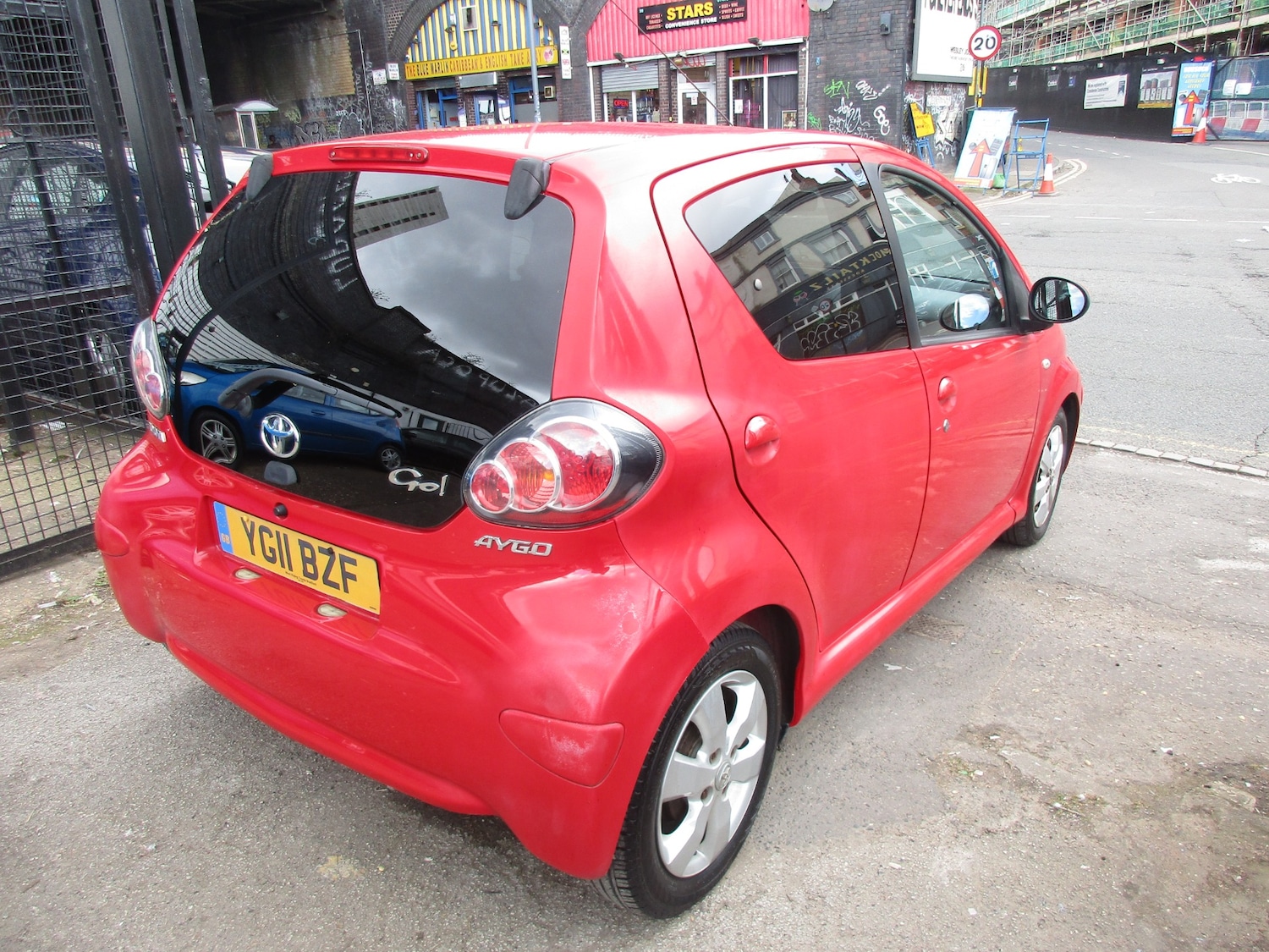 Used Toyota AYGO 2011 for sale - 78053948: Photo 4