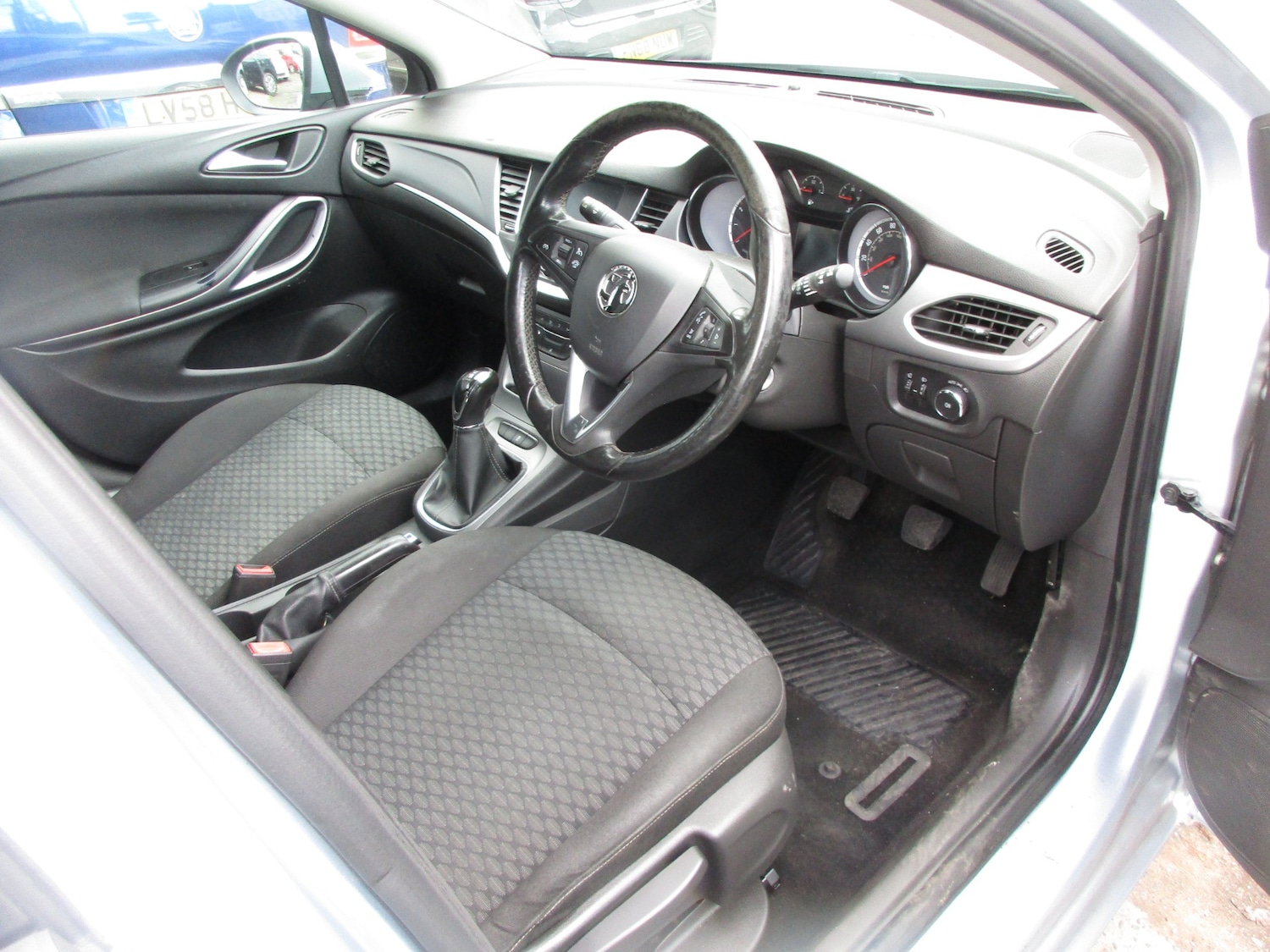 Used Vauxhall Astra 2016 for sale - 76331124: Photo 10