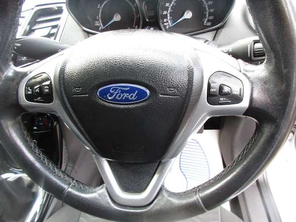 Used Ford Fiesta 2013 for sale - 75546130: Photo 9