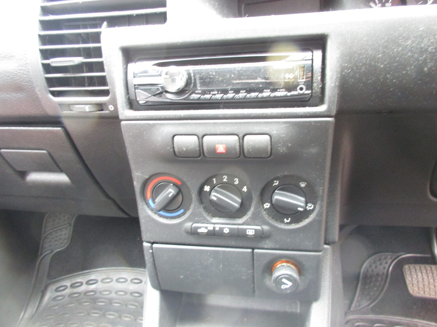 Used Vauxhall Zafira 2005 for sale - 78182359: Photo 8