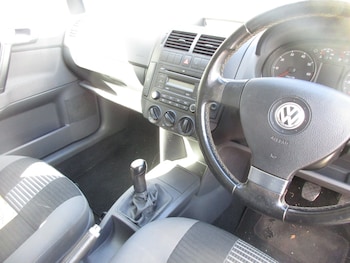 Used Volkswagen Polo 2009 for sale - 75924613: Photo
