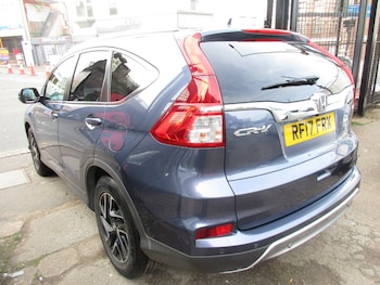 Used Honda CR-V 2017 for sale - 76009180: Photo