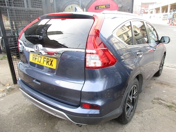 Used Honda CR-V 2017 for sale - 76009180: Photo