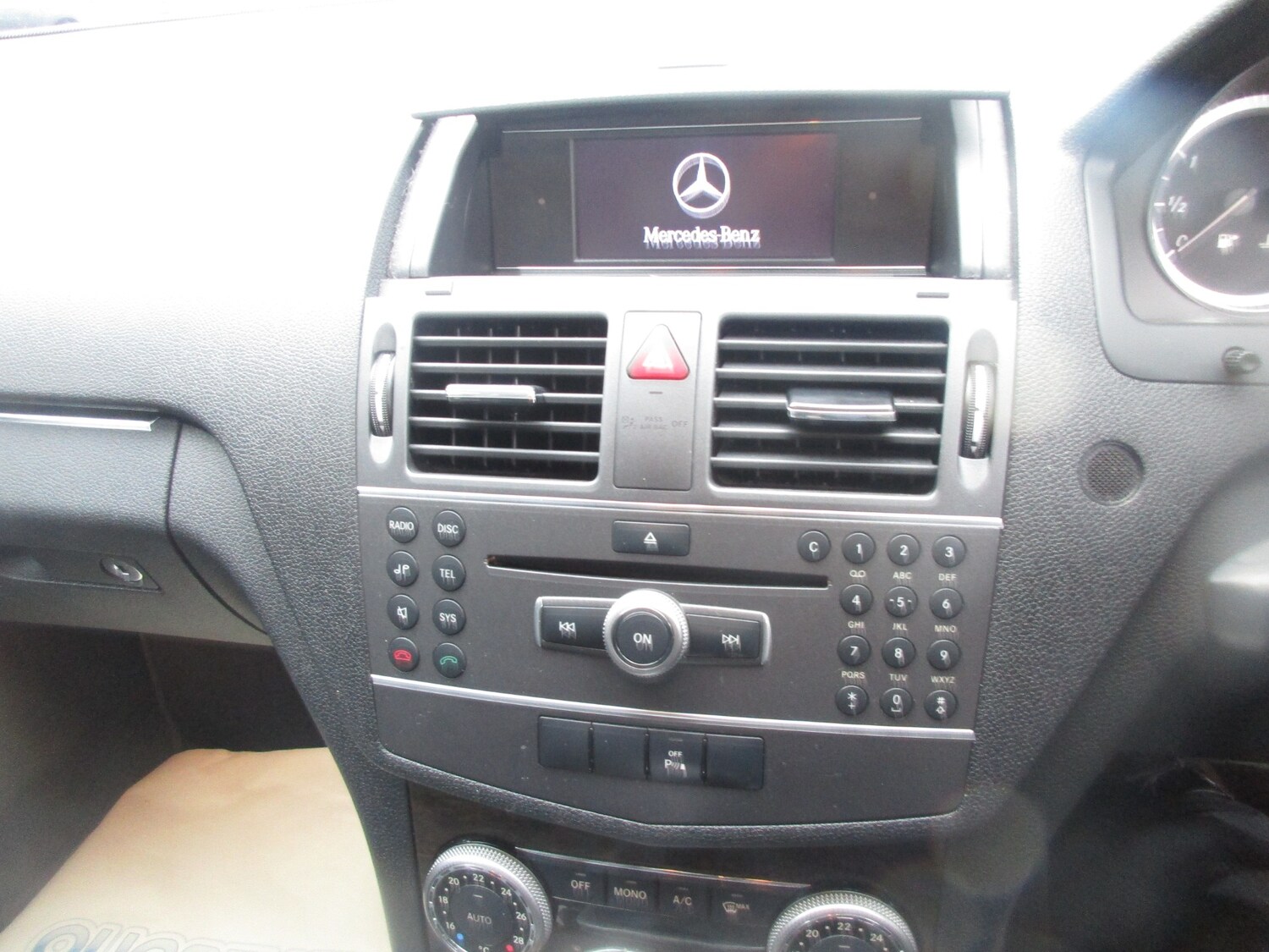 Used Mercedes-Benz C Class 2010 for sale - 77702810: Photo 17