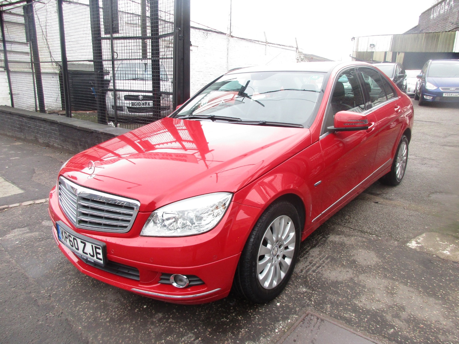 Used Mercedes-Benz C Class 2010 for sale - 77702810: Photo 2
