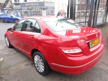 Used Mercedes-Benz C Class 2010 for sale - 77702810: Photo