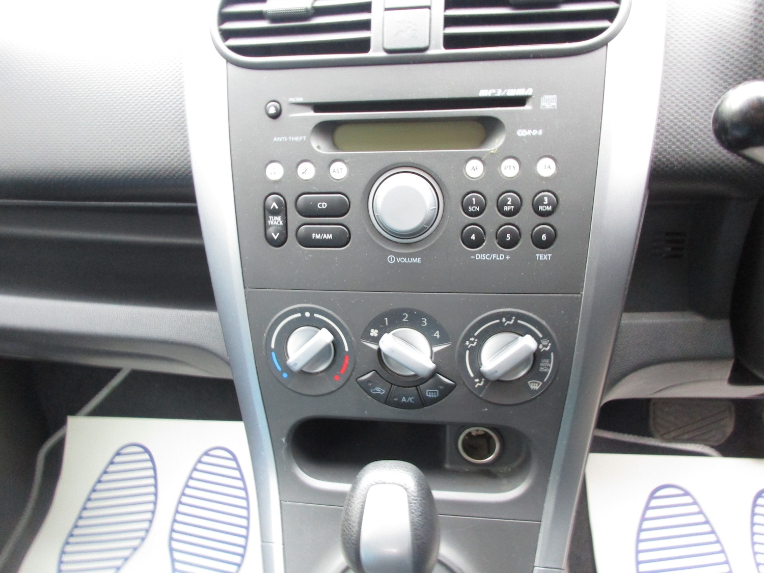 Used Suzuki Splash 2011 for sale - 77789224: Photo 16